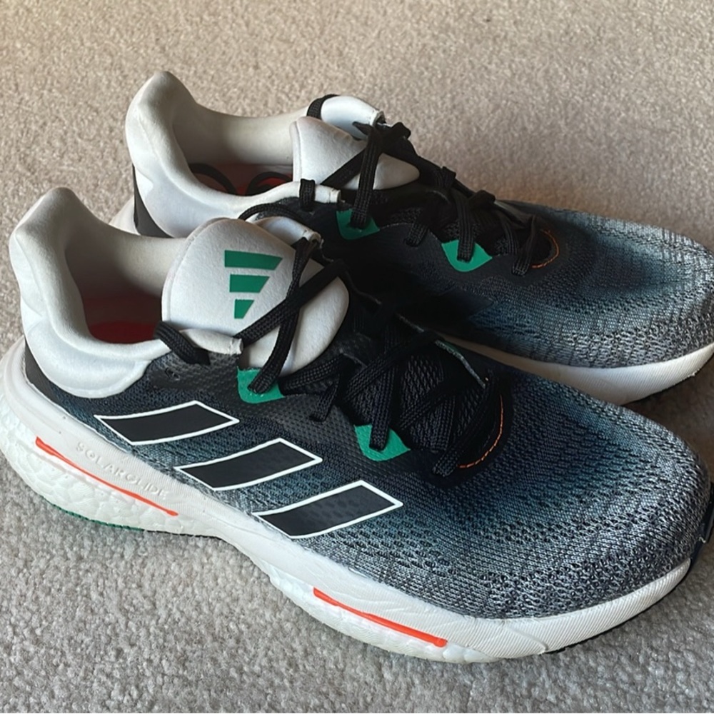 Adidas Solar Glide shoes.  Men’s size 7.5 ✨Excellent condition✨